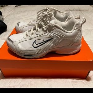 Nike Air Walk, Mens Size 7, White/Navy